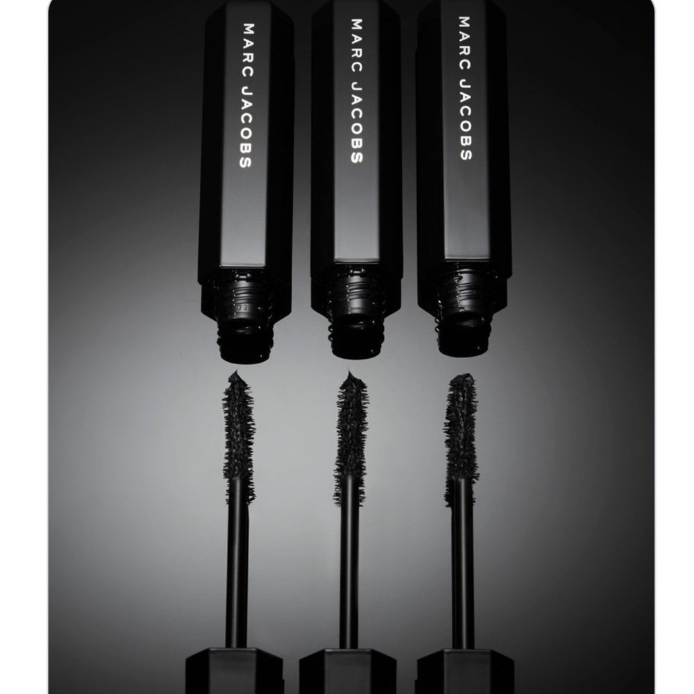 Marc Jacobs Velvet Noir Major Volume Mascara - Picture 7 of 15
